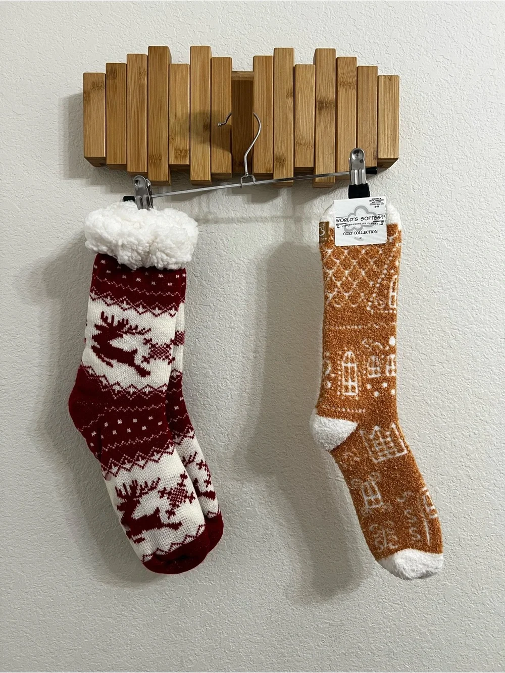 Cozy Holiday Fuzzy Socks - Red & Tan